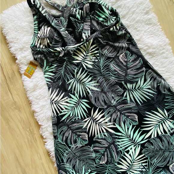🏖️ NWT’S TITLE 9 CROSS-BACK Beach/Swim Dress - Picture 3 of 3